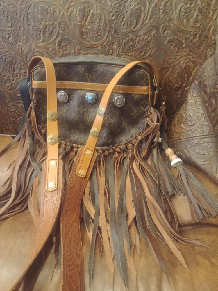 Buckled Buffalo Fringe Purse – Sierra Design Studio