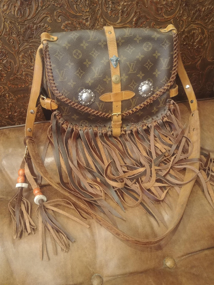 Indian Head Fringe Purse – Sierra Design Studio