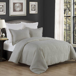 Matelassé Gray Bedding Set