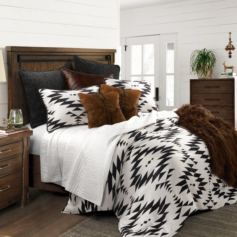 AMELIA AZTEC COMFORTER SET